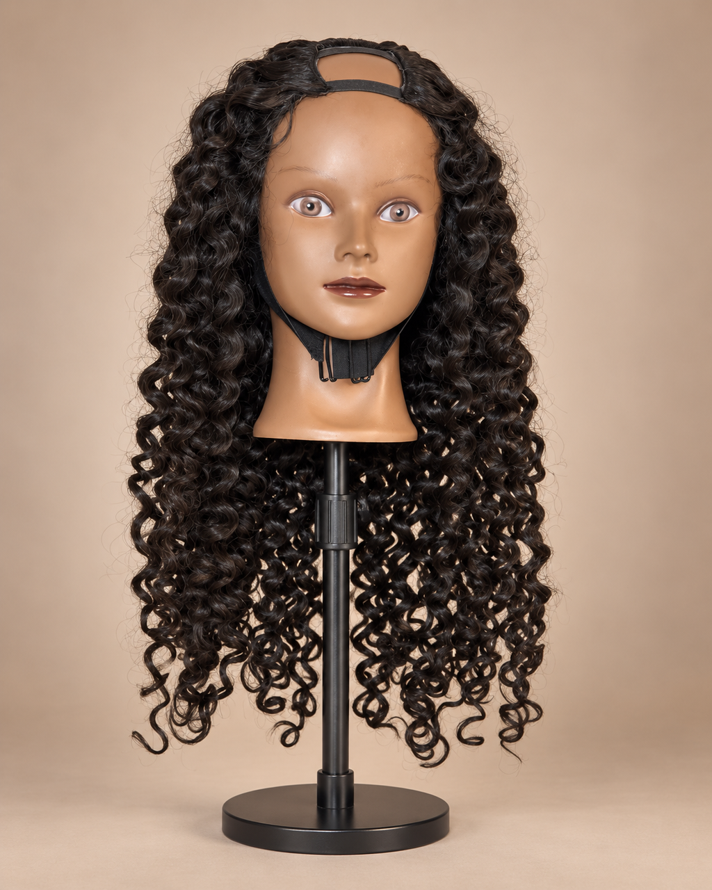 Ada, Glue - Less Wigs